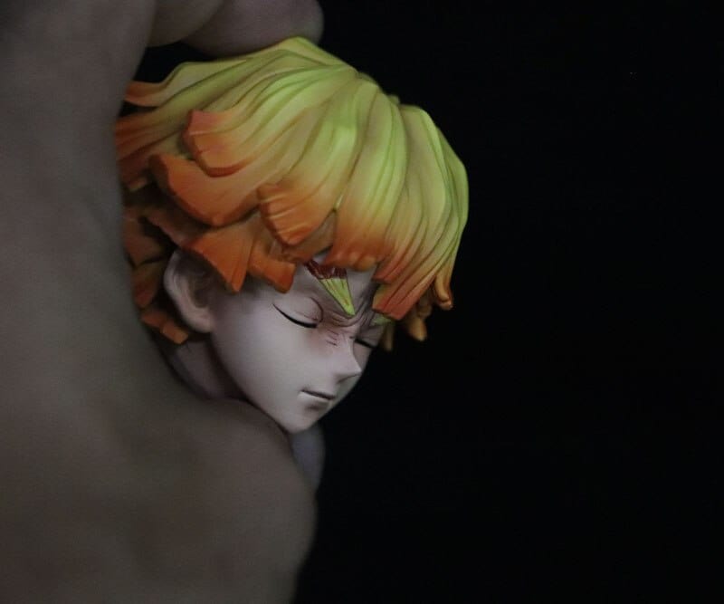 Figurine Collector en Resine Zenitsu Frappe Foudroyante Stickers Mania