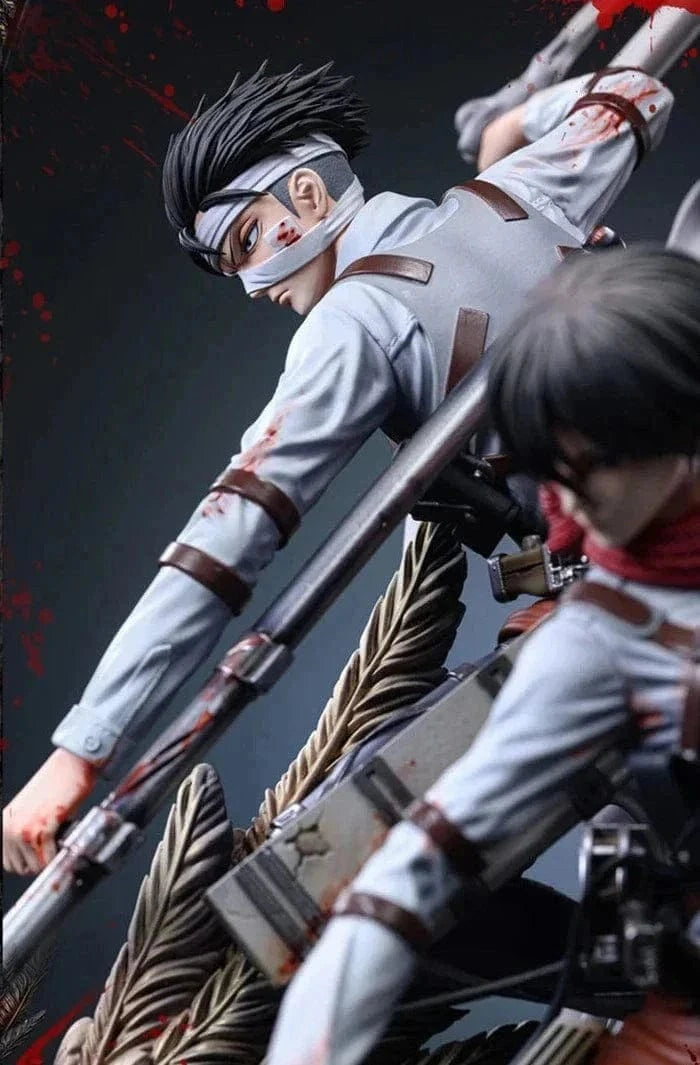 Figurine Édition Limitée en Resine Livai-Mikasa vs Eren Stickers Mania