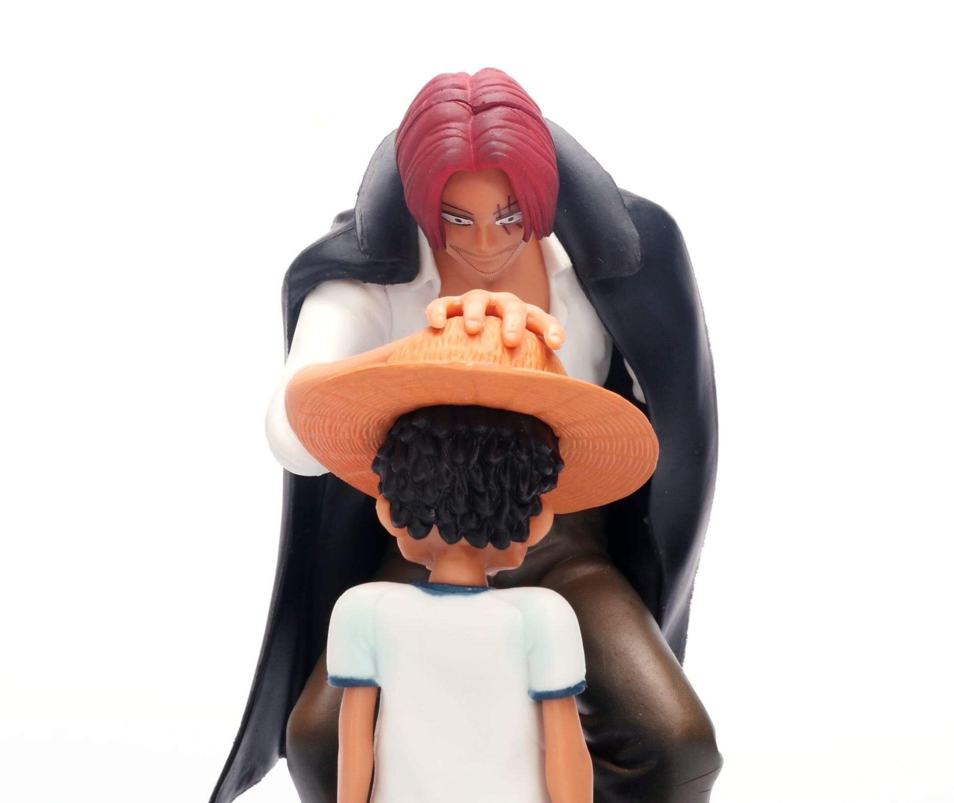 Figurine Luffy et Shanks Stickers Mania