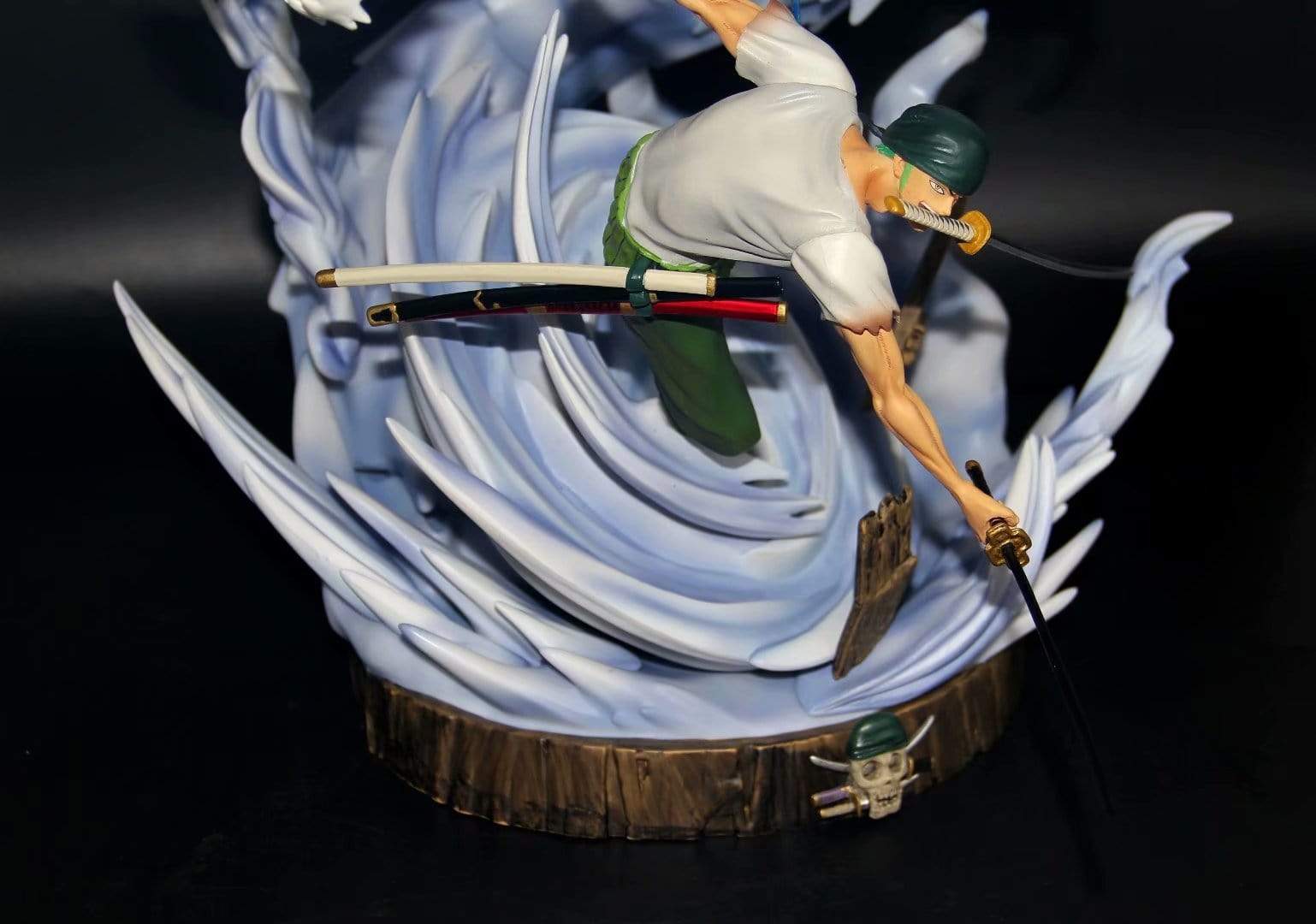 Figurine One Piece Zoro Dragon Stickers Mania