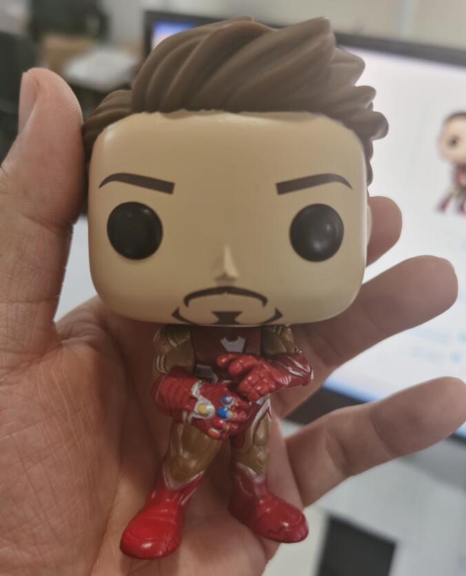 Figurine Pop Iron Man<br>Gant de l'Infini #529 Stickers Mania